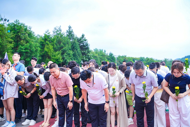 HX_00141-opq3882978697